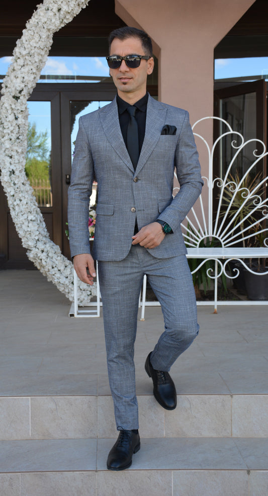 Costum barbat, gri in caro finut (sacou si pantalon).