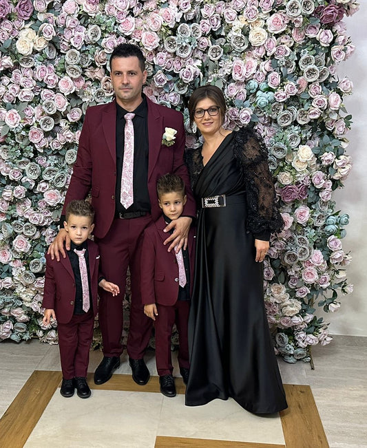 Clienti multumiti, tata-fiu.