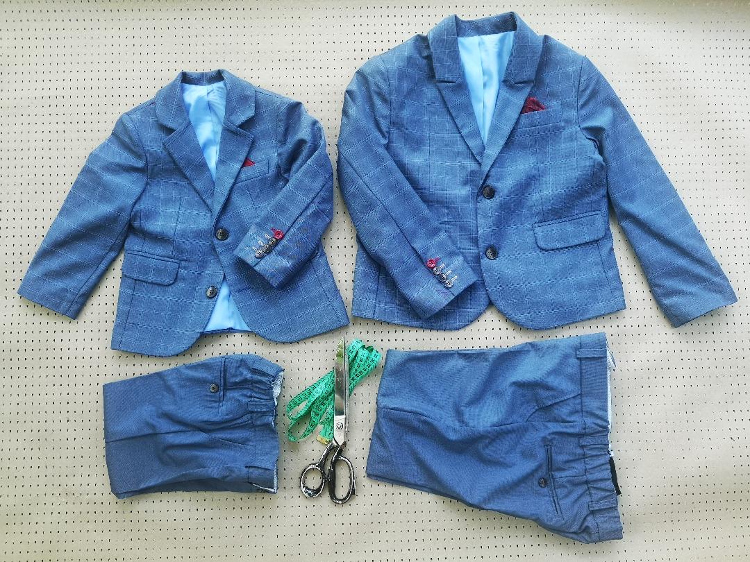 Costumas baietel pe comanda la dimensiuni ( sacou si pantalon)