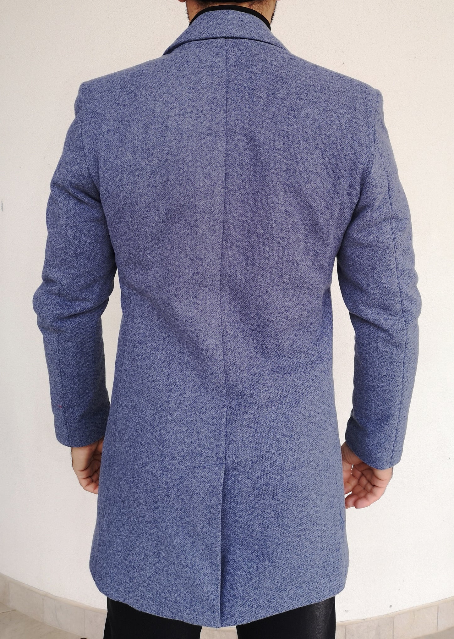 Palton barbati, stofa groasa, captusit cu matlasata, bleu pipit cu negru, slim fit.