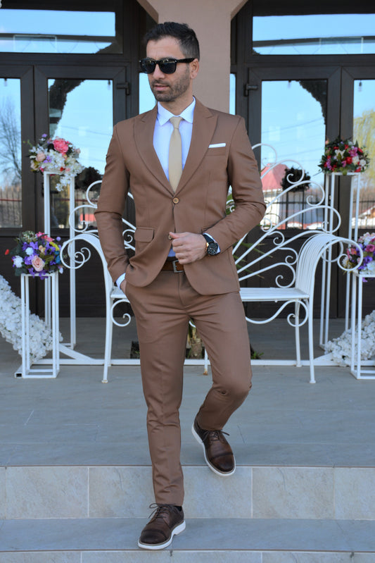 Costum barbat, culoare capucino (sacou si pantalon).