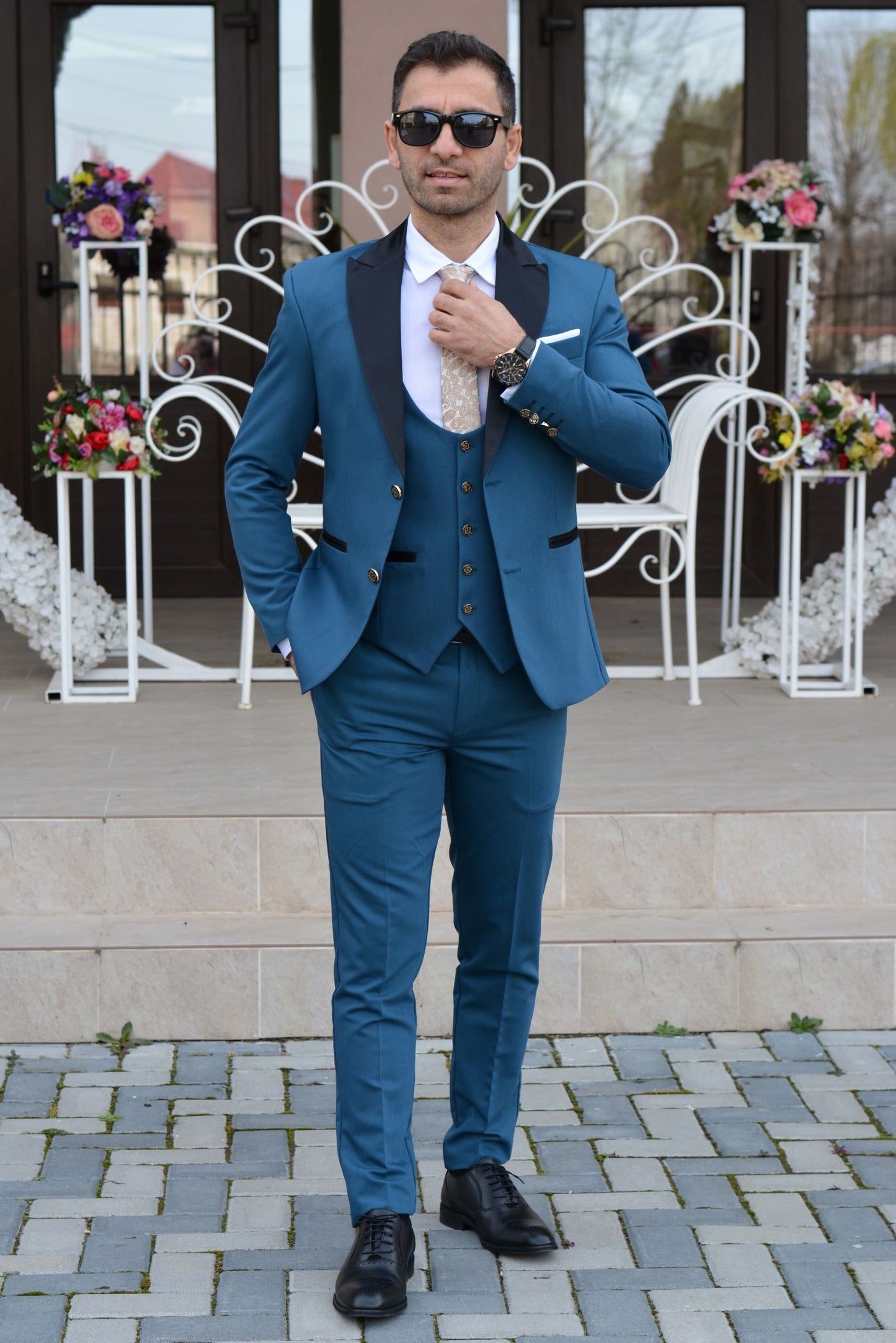 COSTUM BARBAT, CEREMONIE, TURCOAZ (sacou si pantalon, vesta este optionala).