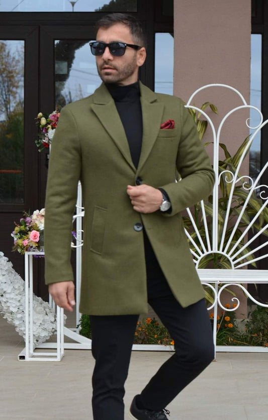 Palton barbati, stofa groasa, captusit cu matlasata, verde-kaki, slim fit.