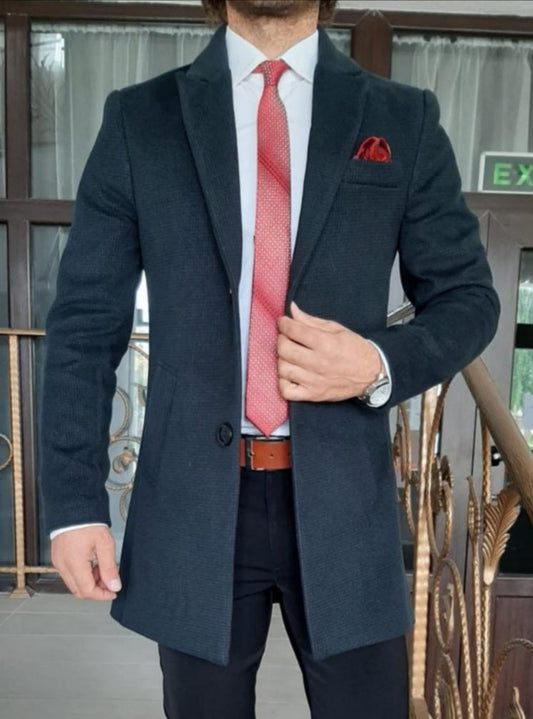 Palton barbati, stofa groasa, captusit cu matlasata, turcoaz-vernil, slim fit.