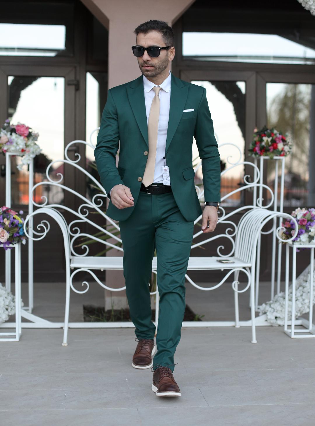 Costum barbat, verde (sacou si pantalon).