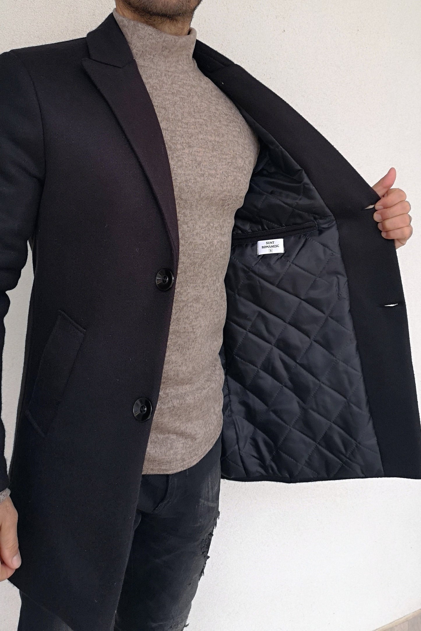 Palton barbati, stofa groasa, captusit cu matlasata, negru, slim fit.