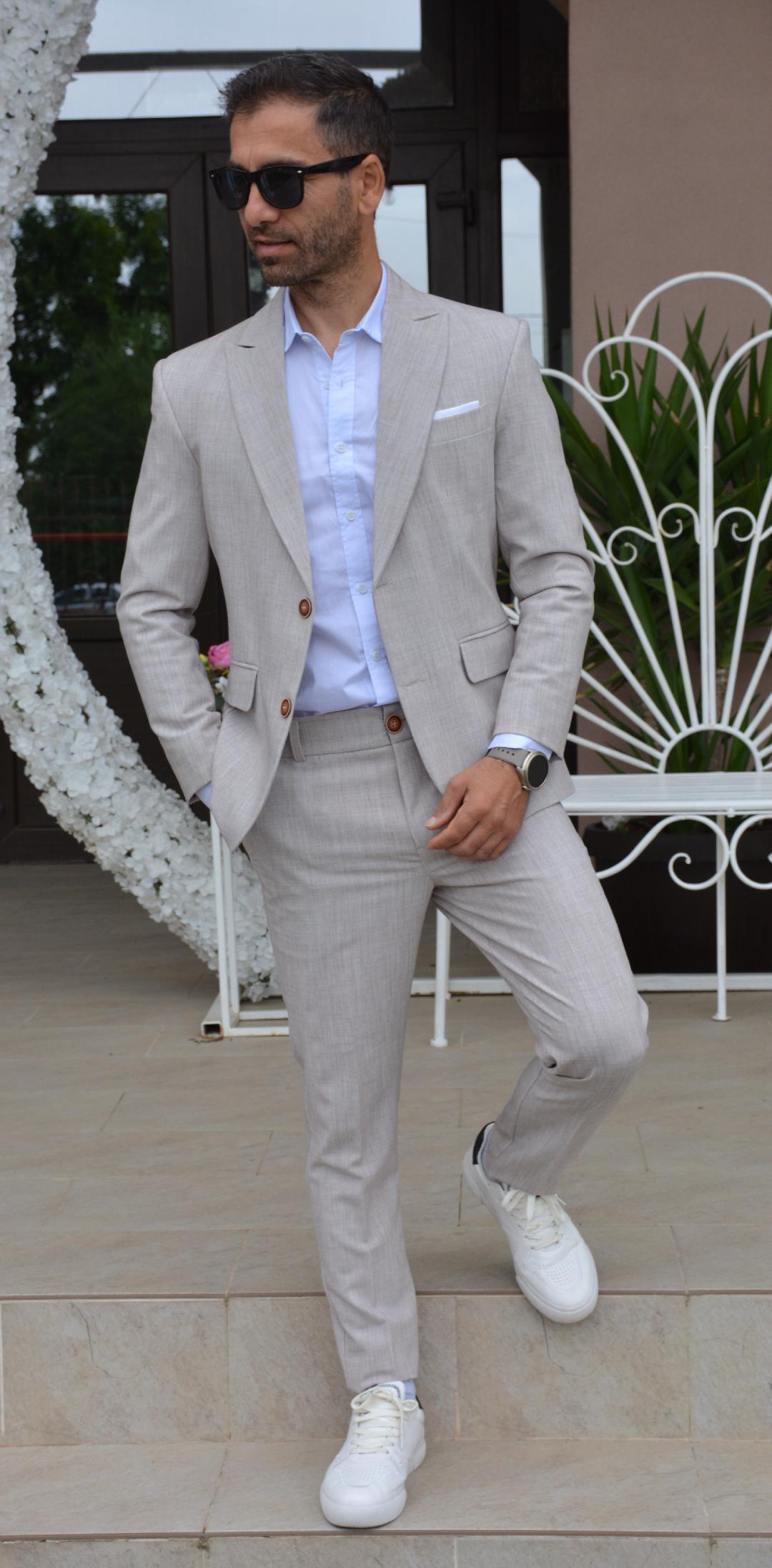 Costum bărbat, bej deschis, textura gen in, sacou si pantalon.